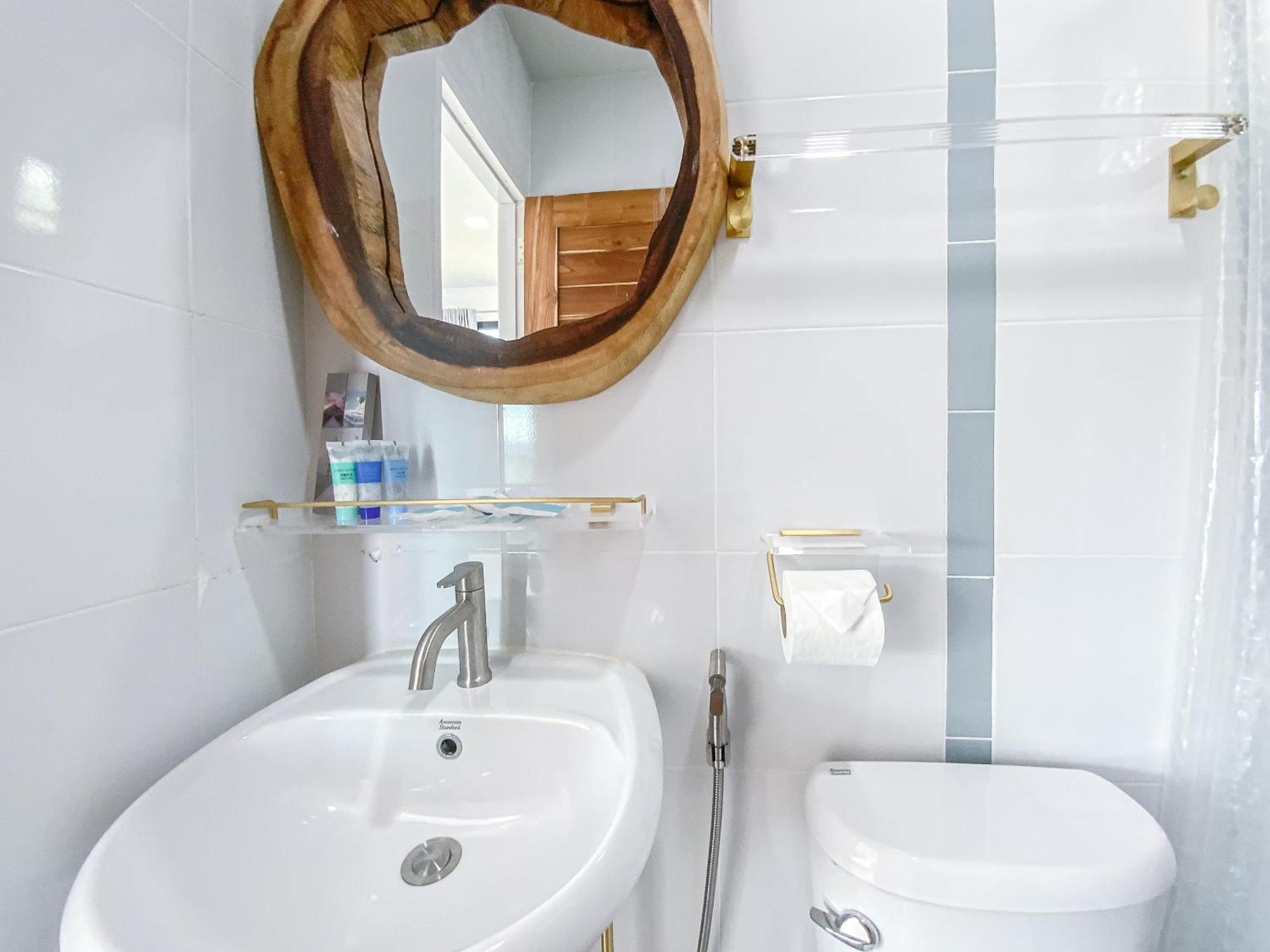Samet Nangshe Goodview Hotell Takua Thung Exteriör bild