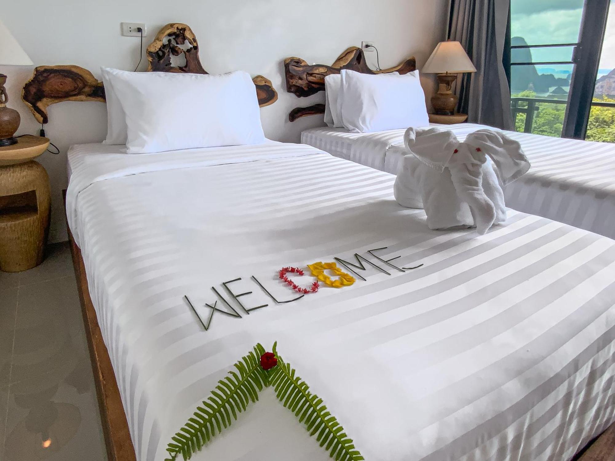 Samet Nangshe Goodview Hotell Takua Thung Exteriör bild