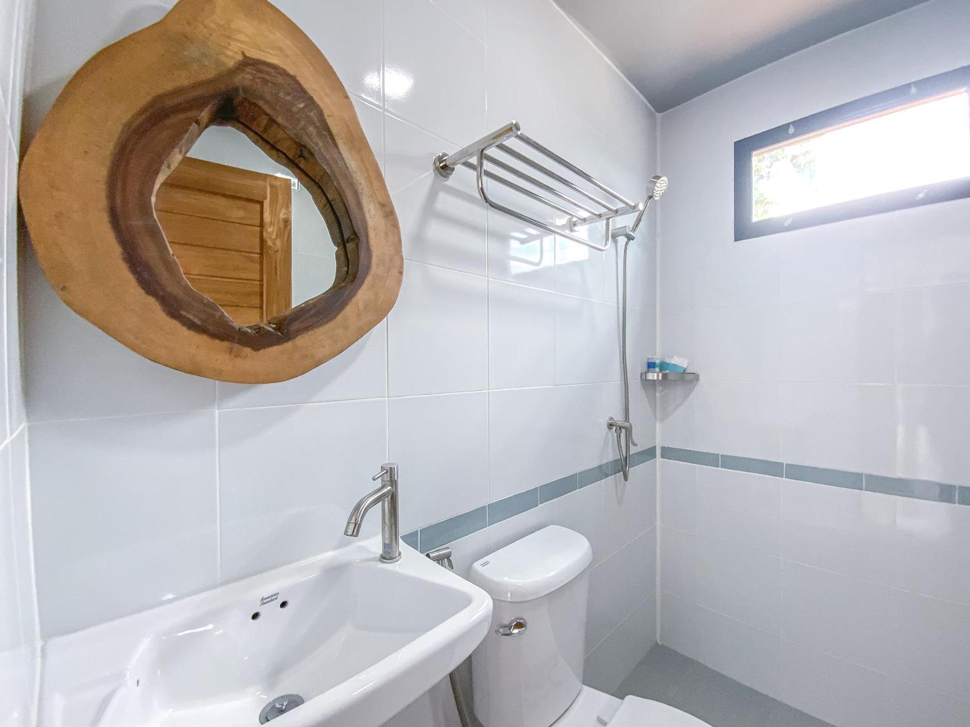 Samet Nangshe Goodview Hotell Takua Thung Exteriör bild